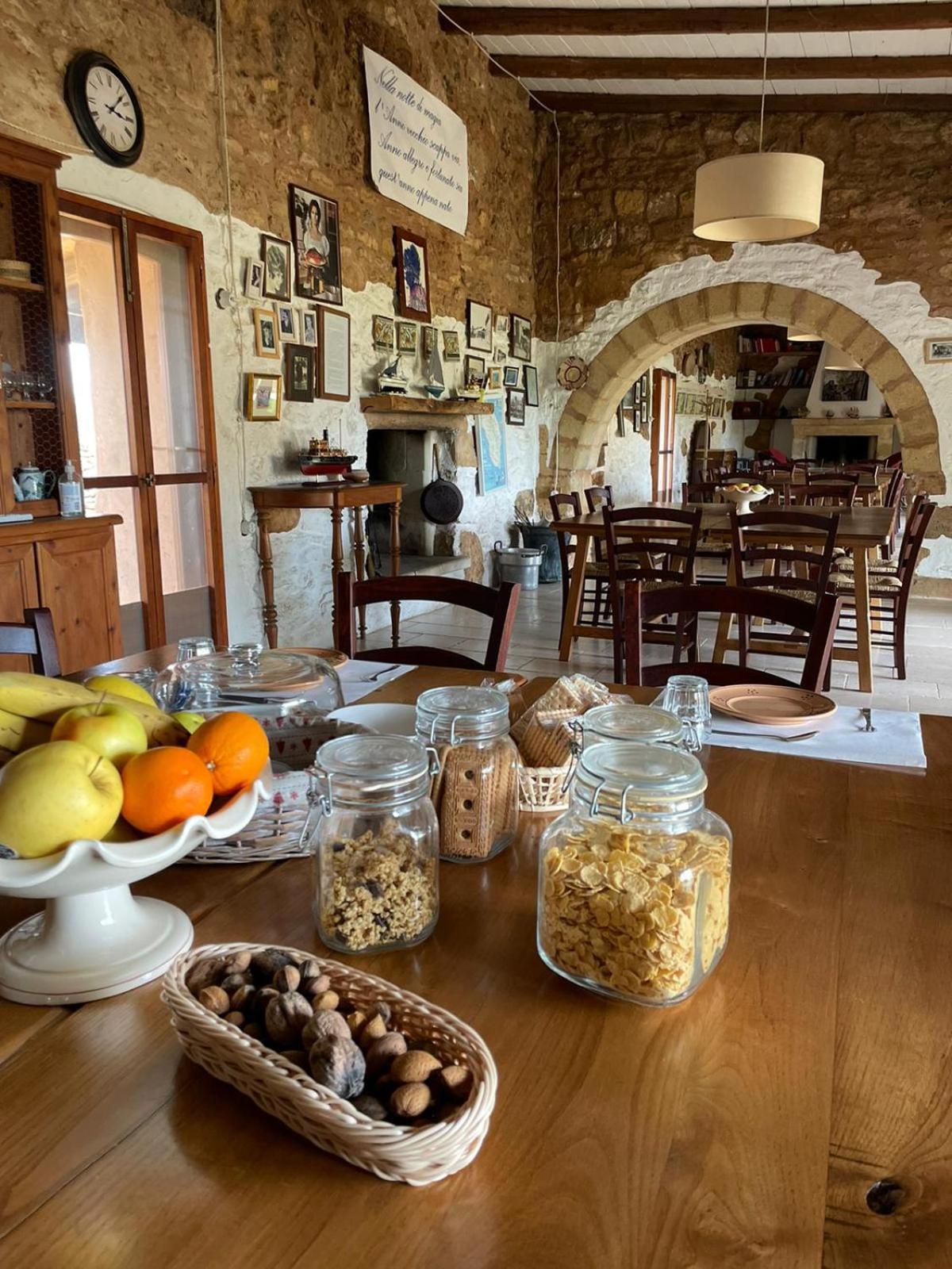 Masseria Sotto Le Stelle Provenzani Bed and Breakfast Casalabate Εξωτερικό φωτογραφία